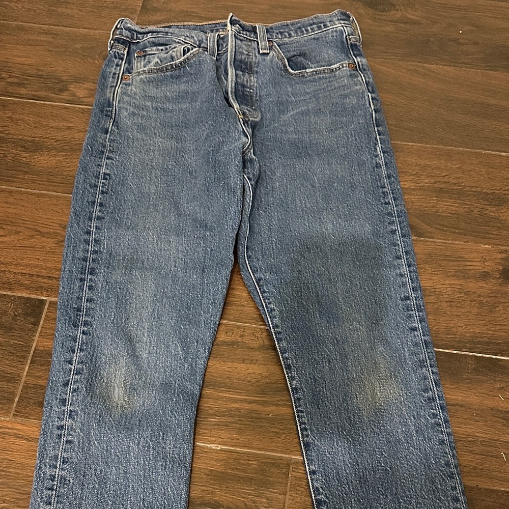 Levi's Women's Skinny Jeans in Medium Blue Wash